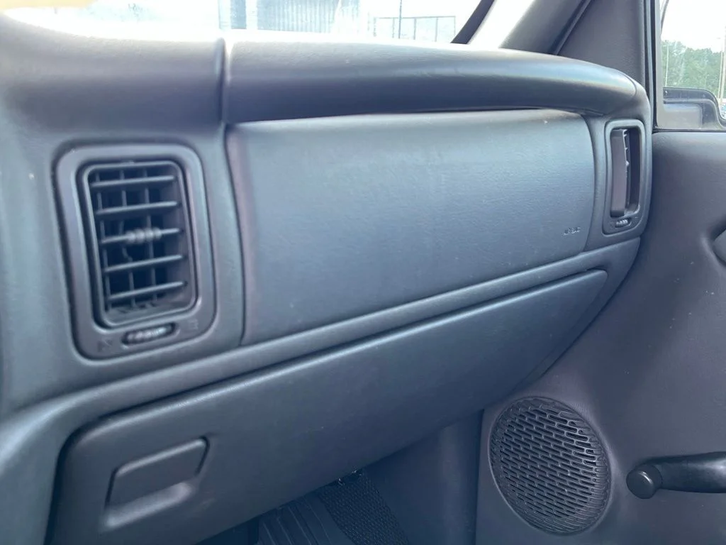 Used 2007 Silver Birch Metallic Chevrolet Work Truck image 28