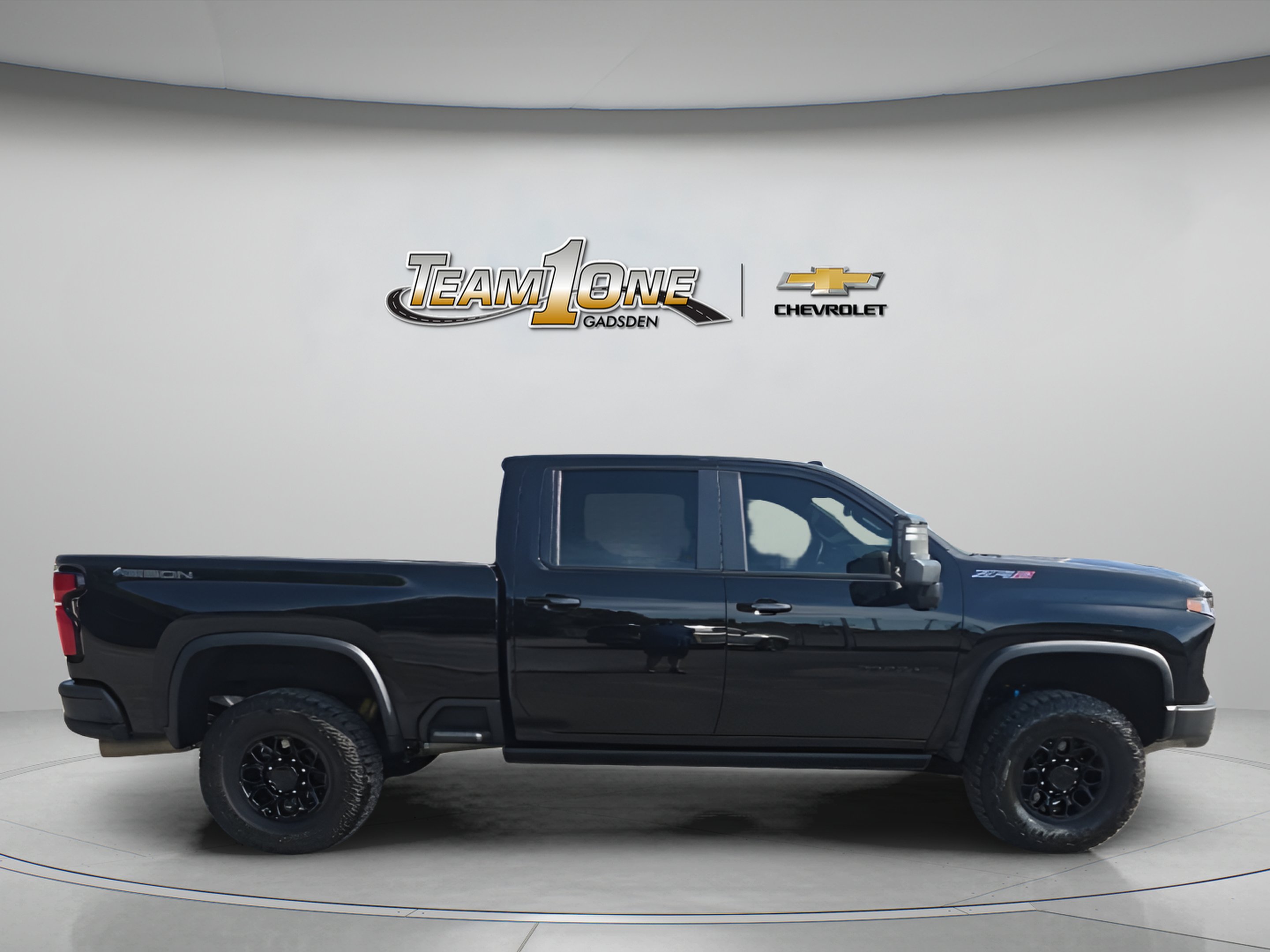 Used 2025 Black Chevrolet ZR2 image 8