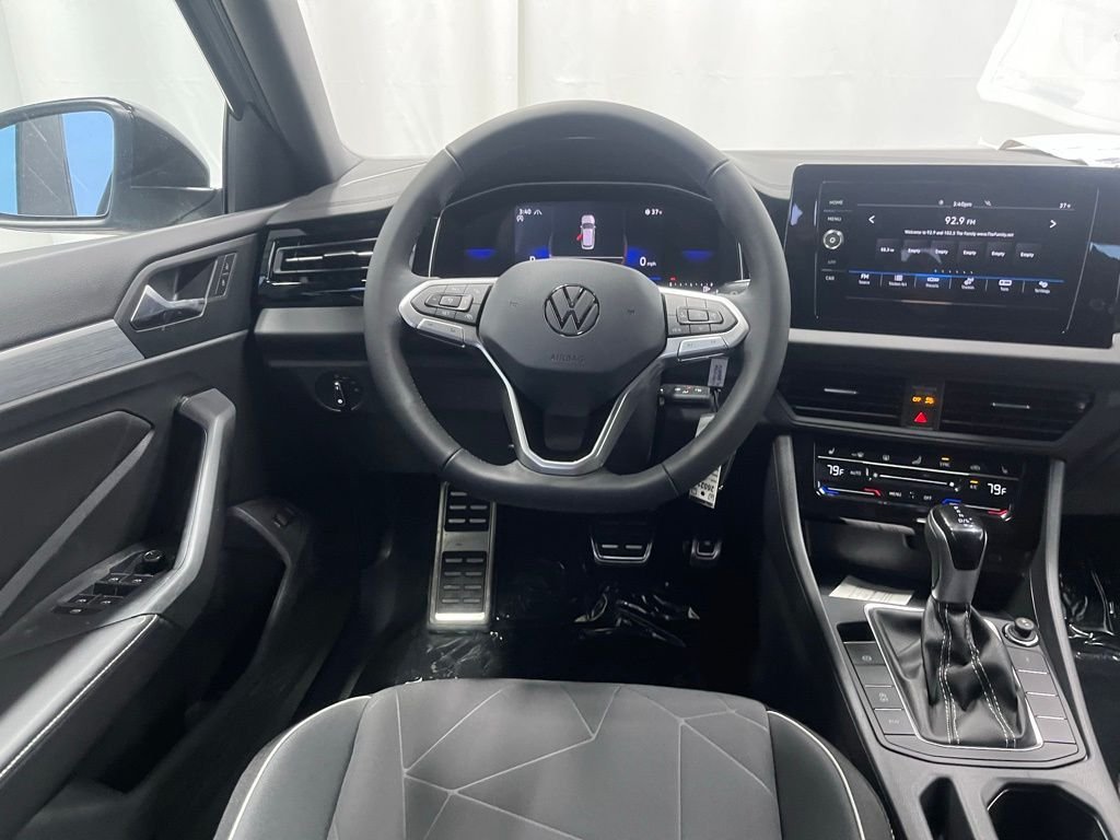 New 2026 Silver Volkswagen 1.5T Sport image 19
