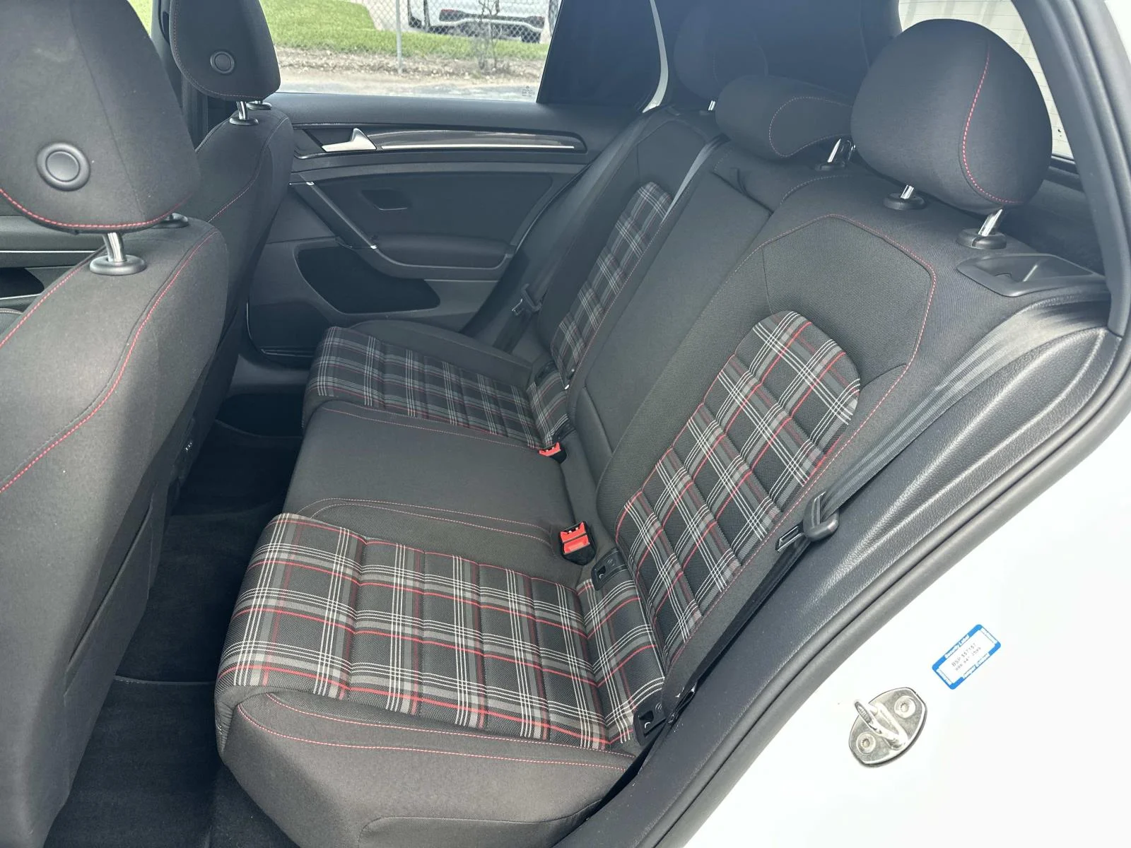Used 2017 Pure White Volkswagen S image 13