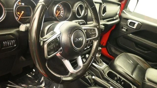 Used 2020 Red Clearcoat Jeep Overland image 16