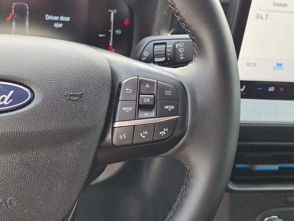 Used 2025 Gray Ford XLT image 27