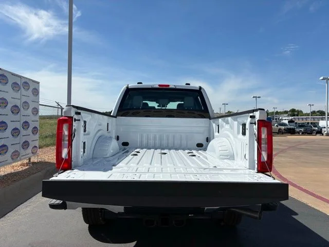 New 2026 Oxford White Ford XL image 6