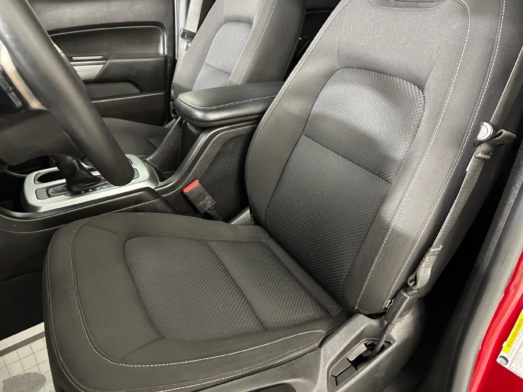 Used 2022 Red Chevrolet LT image 8