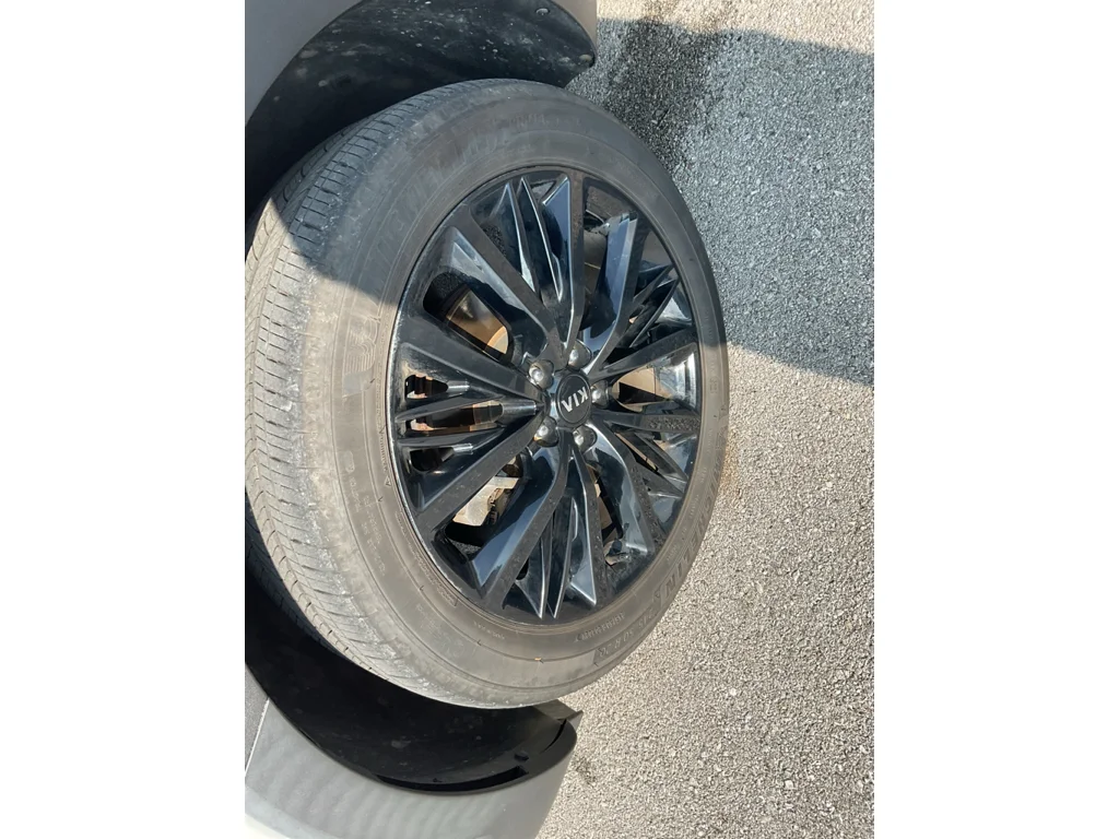 Used 2020 Snow White Pearl Kia SX image 5