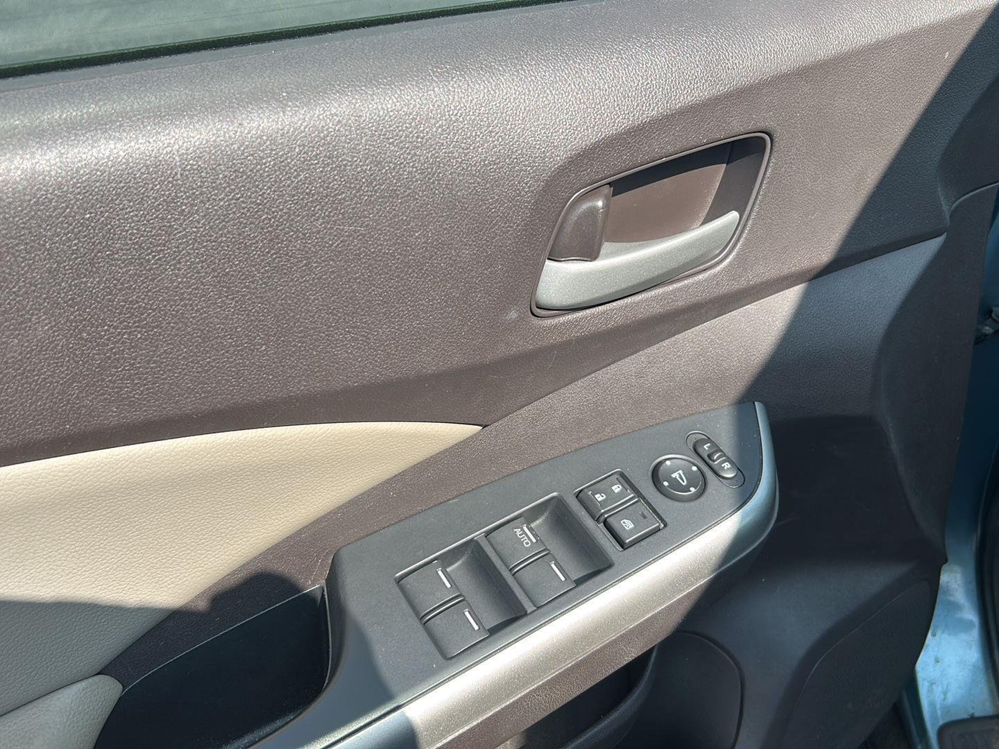 Used 2014 Twilight Blue Metallic Honda EX-L image 5