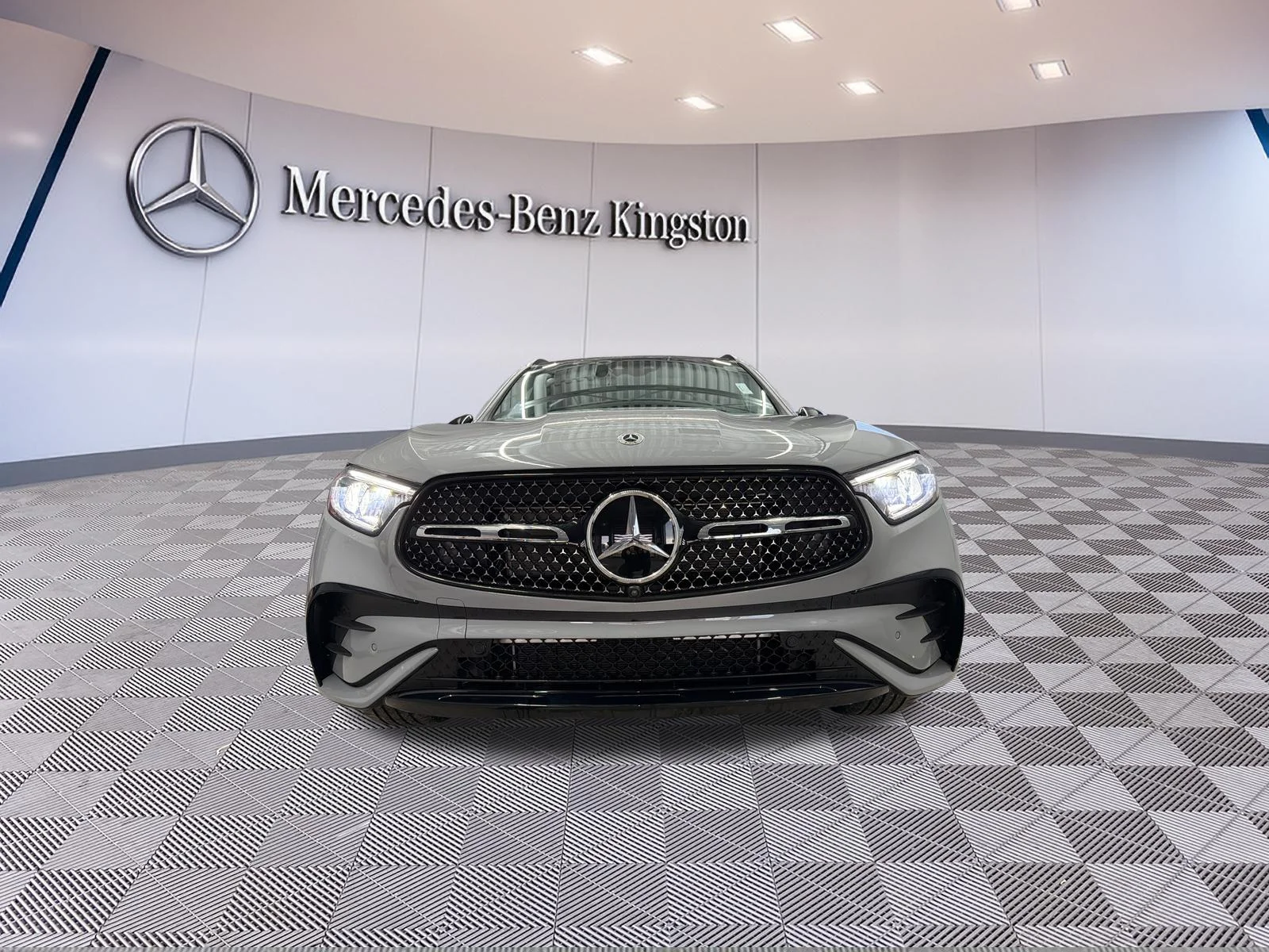New 2026 White Mercedes-Benz 300 4matic Suv image 23