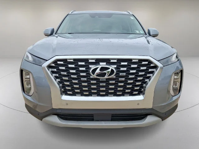 Used 2020 Silver Hyundai SEL image 2