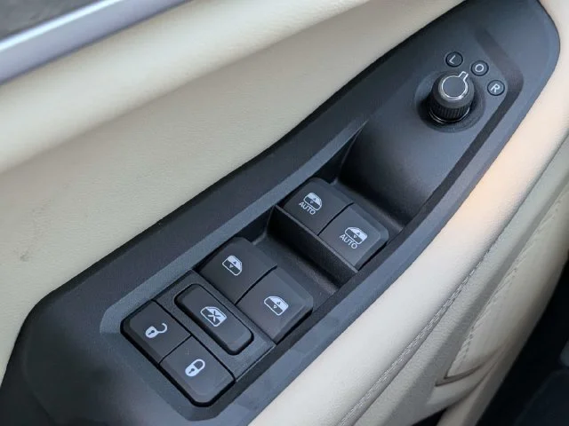 New 2027 Black Jeep Limited image 20