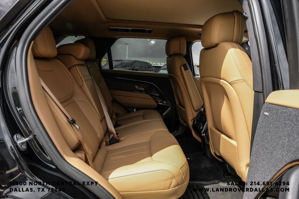 Used 2023 Black Land Rover SE image 36