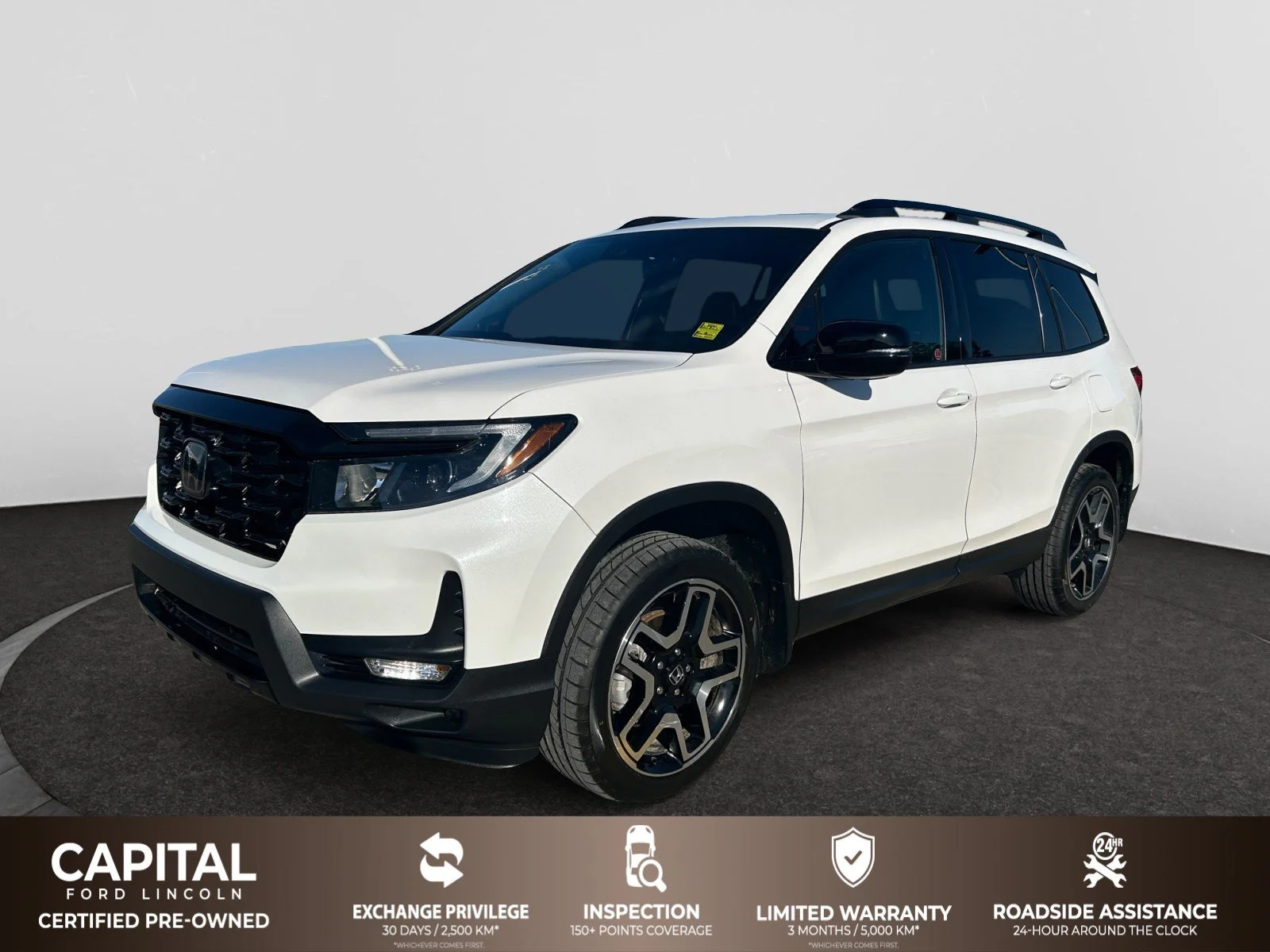 Used 2023 White Honda TOURING AWD image 1