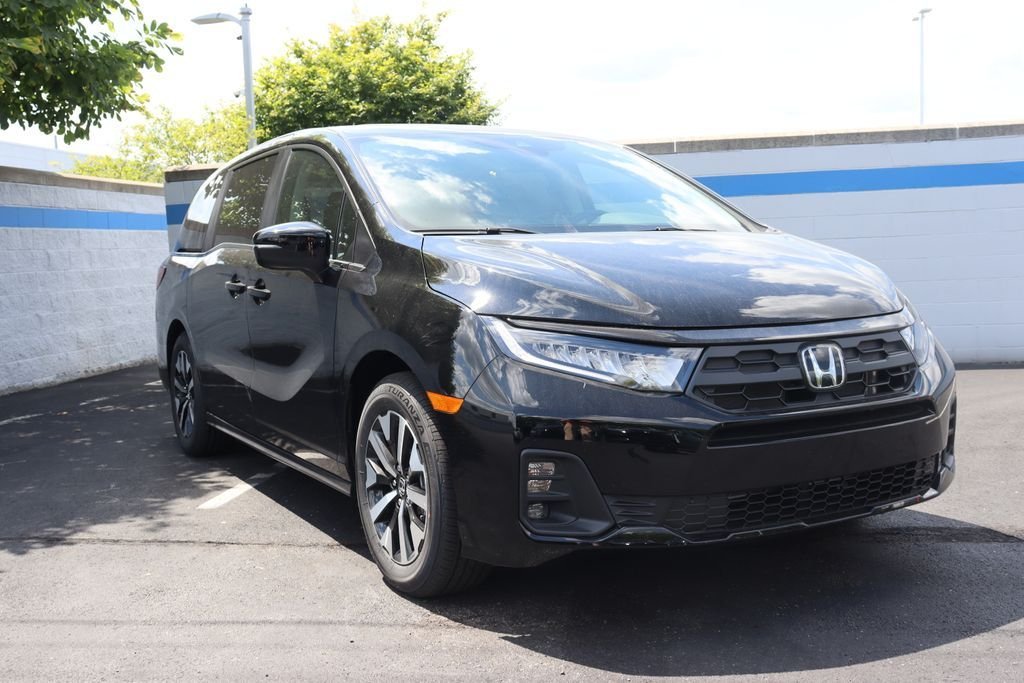 Used 2026 Crystal Black Pearl Honda EX-L image 7