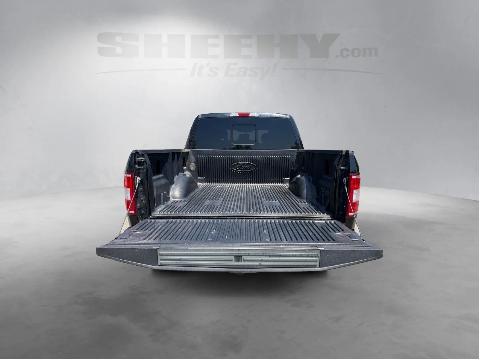 Used 2020 Black Ford XLT image 23