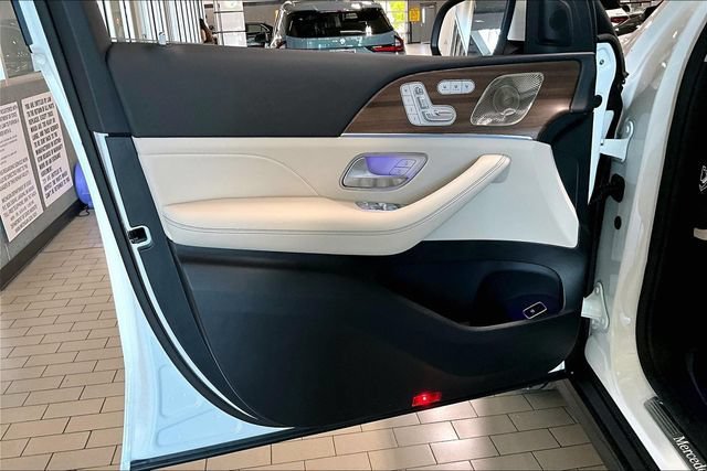 New 2026 Polar White Mercedes-Benz GLS 450 image 39