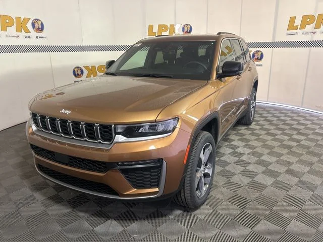 New 2026 Copper Shino Metallic Clear-Coat Exterior Paint Jeep Limited image 7