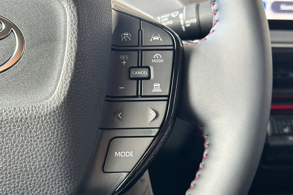 New 2027 Wind Chill Pearl <sup>1</sup> Toyota  XSE image 27