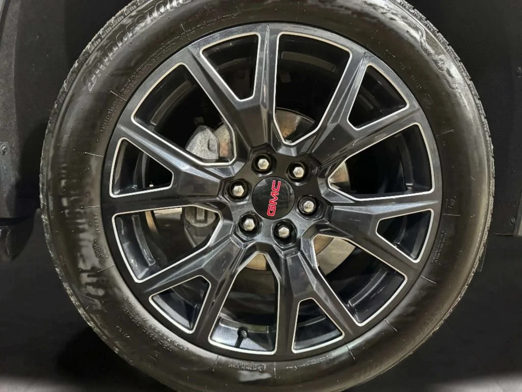 2024 GMC Yukon XL SLT - Photo 32