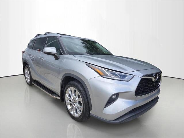 Used 2020 Celestial Silver Metallic Toyota Limited image 7