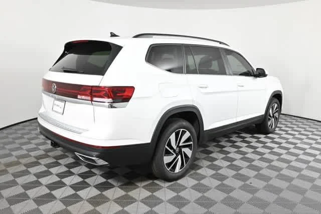 New 2026 Opal White Pearl Volkswagen 2.0T SE w/Technology image 8