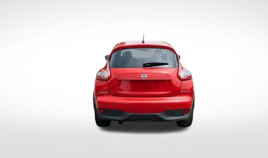 Used 2015 Red Nissan SV image 5