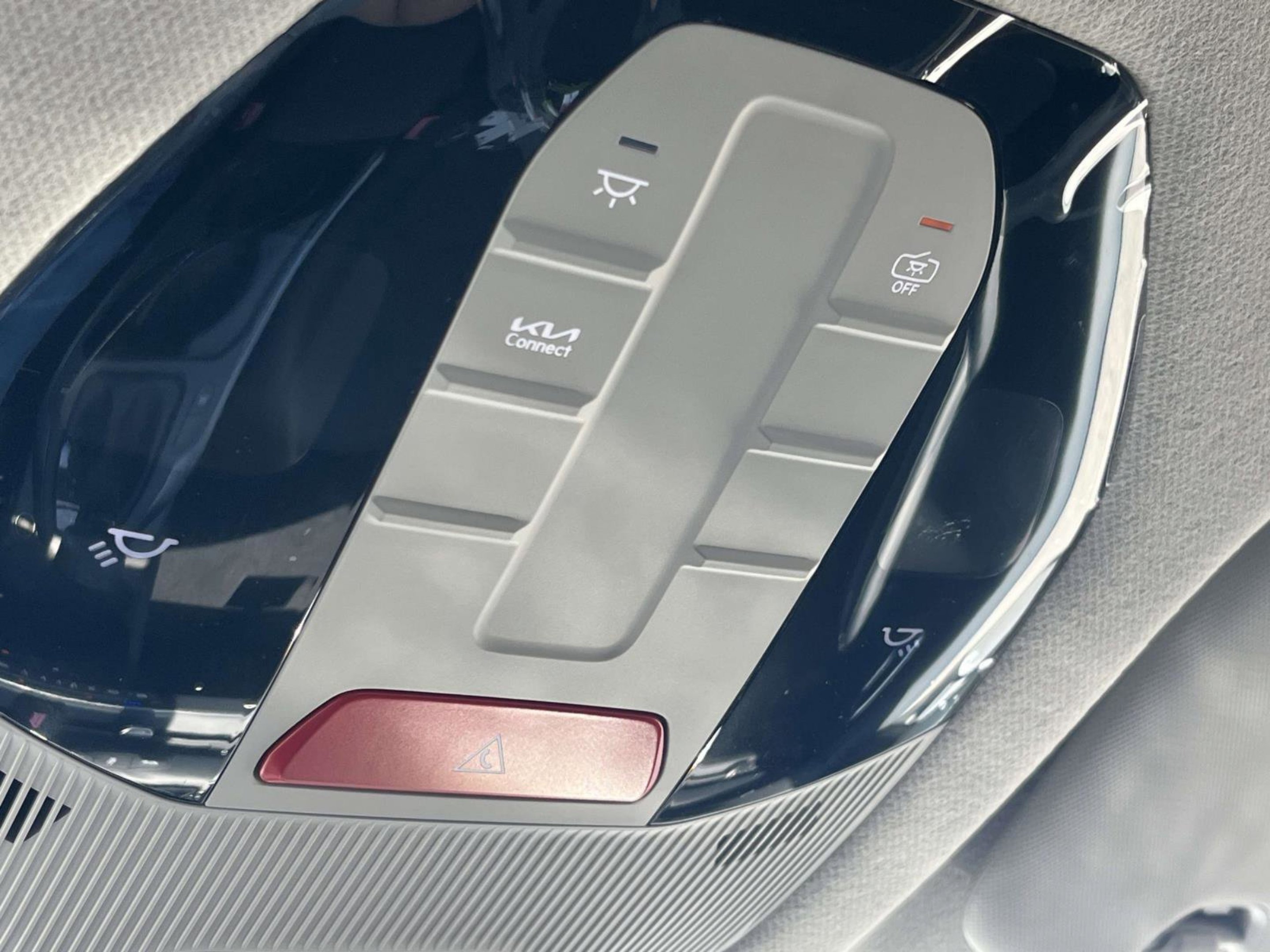 New 2026 Snow White Pearl Kia LXS image 27