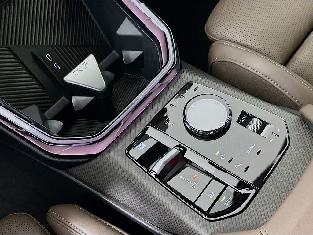 New 2026 Gray Metallic BMW 30 xDrive image 15