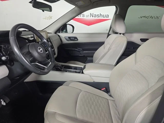 Used 2024 Black Nissan SV image 5