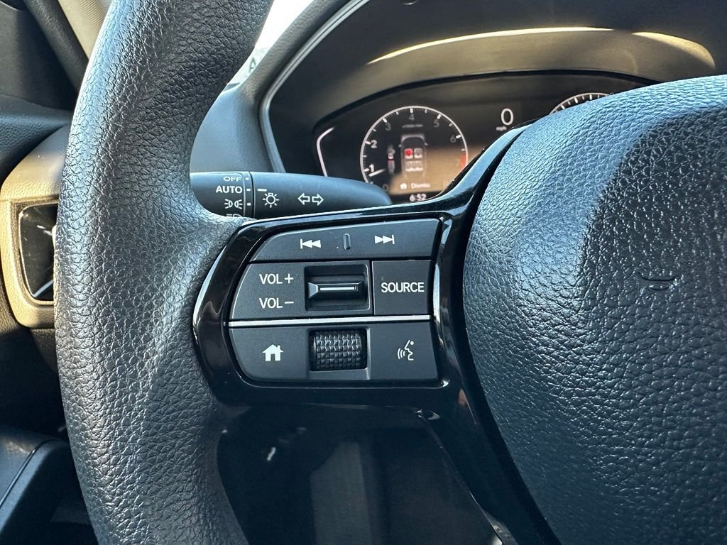Used 2024  Honda LX image 32