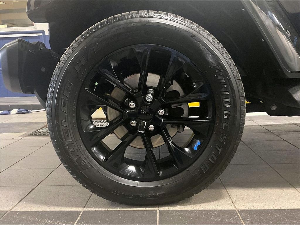 Used 2023 Black Clearcoat Jeep Sahara 4xe image 7