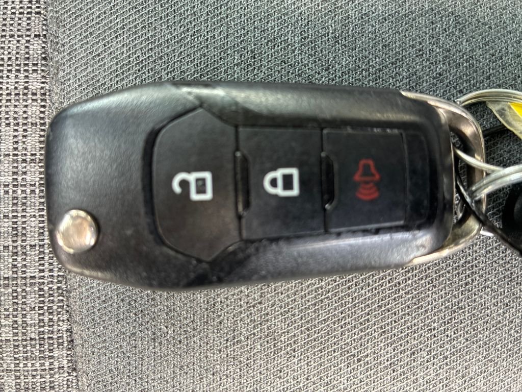 Used 2023 Blue Ford XLT image 28