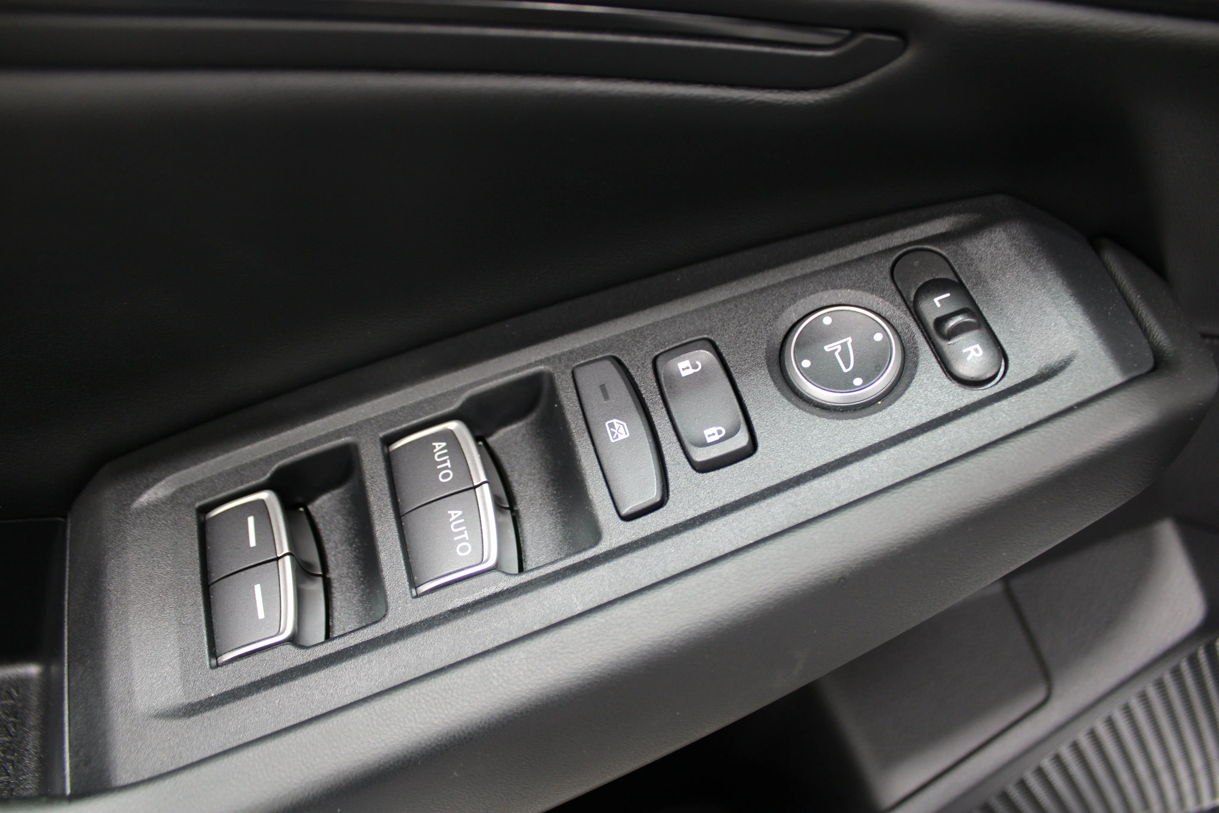 2025 Honda Accord SE - Photo 7