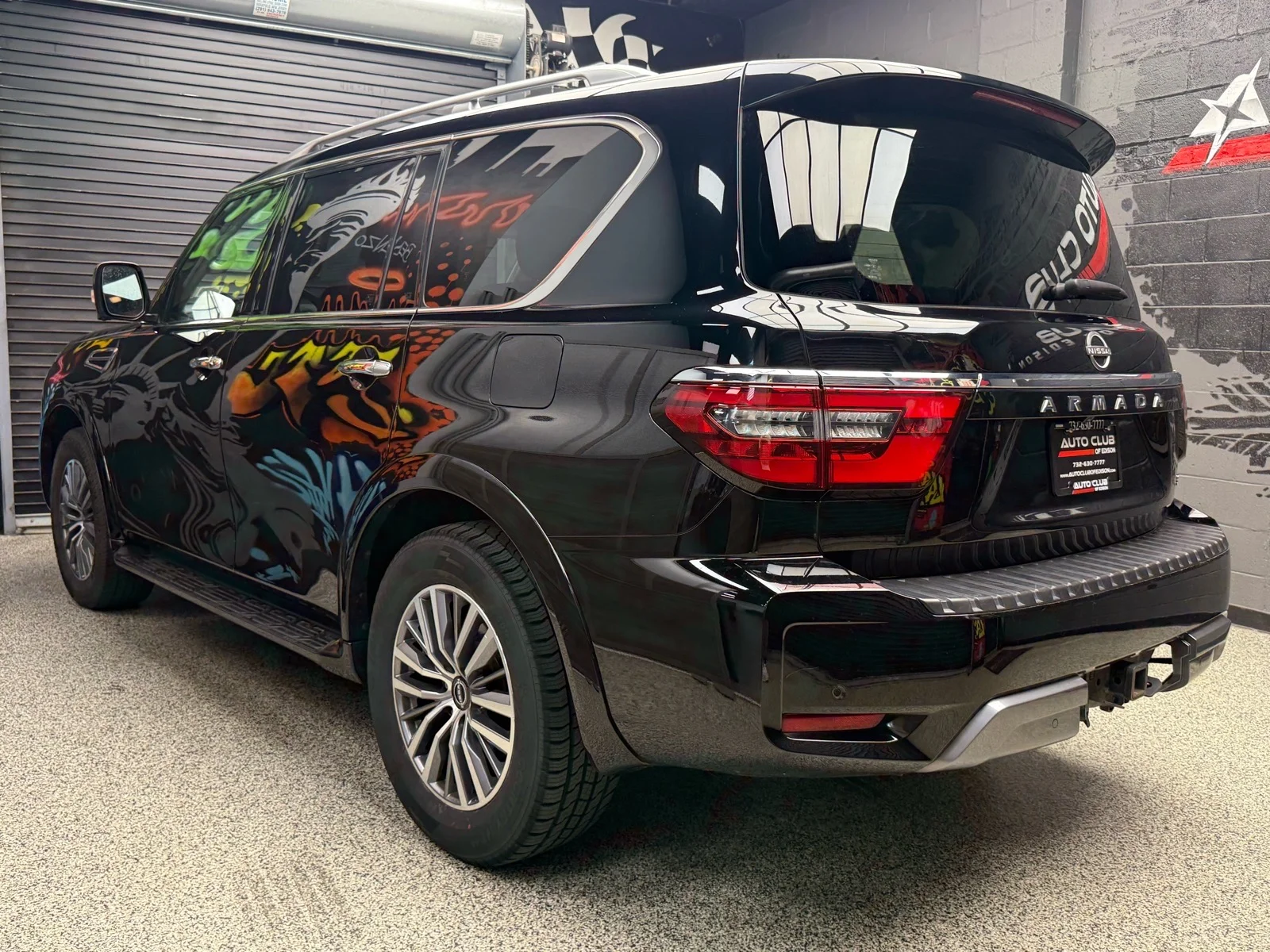 Used 2024 Super Black (kh3) Nissan SL image 4