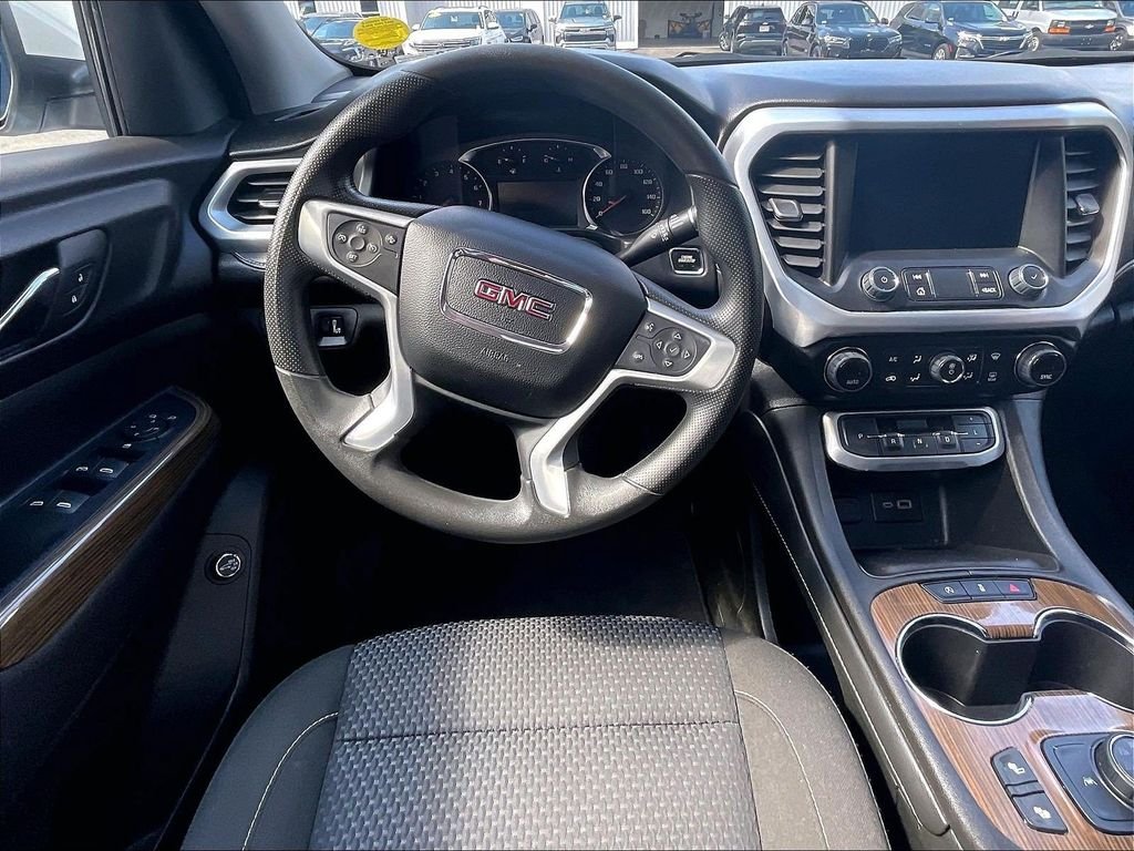 Used 2023 White GMC SLE image 18