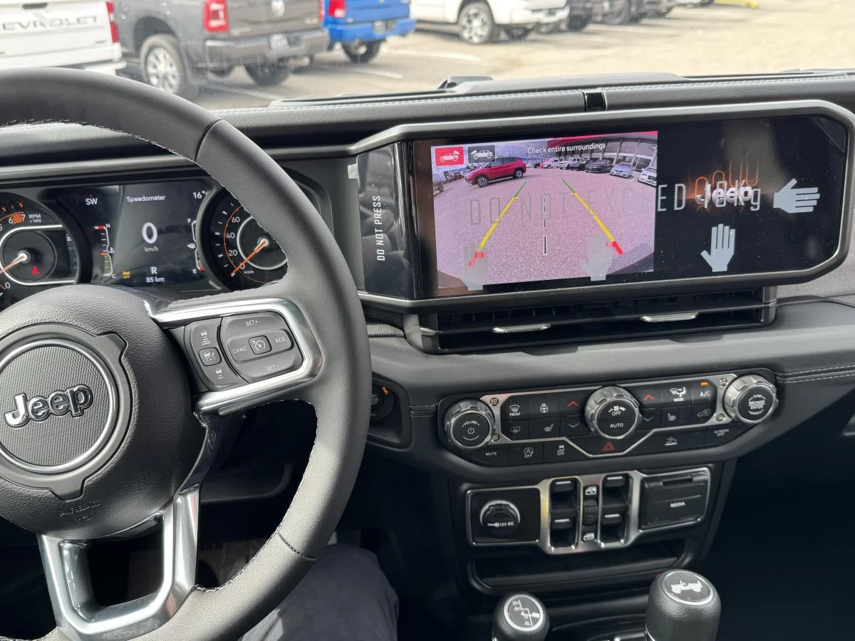 New 2026 Grey Jeep Sahara 4 Door 4x4 image 17