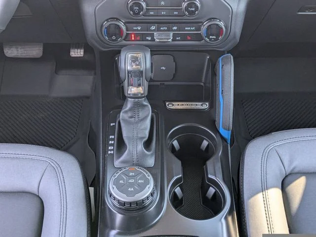 2024 Ford Bronco 4-Door Black Diamond - Photo 18