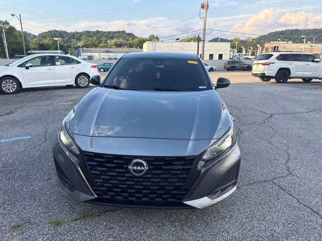 Used 2023 Gray Nissan 2.5 SR image 2