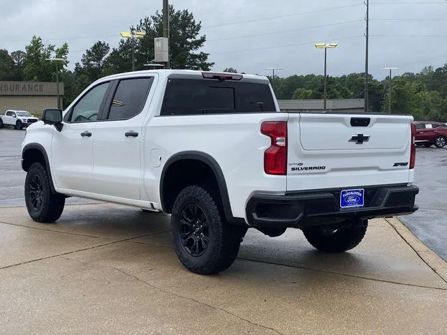 Used 2025 White Chevrolet ZR2 image 30