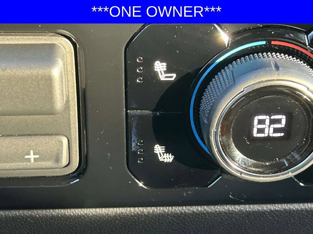 Used 2025 Sterling Gray Metallic Chevrolet LT (2FL) image 19