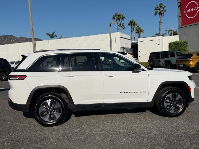 Used 2024 White Jeep 4xe image 4