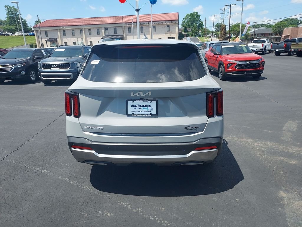 Used 2025 Gray Kia S image 4