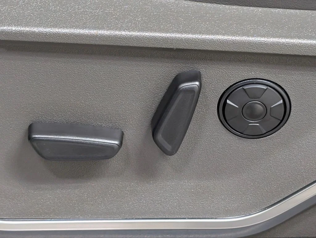 New 2026 Gray Ford Platinum image 18