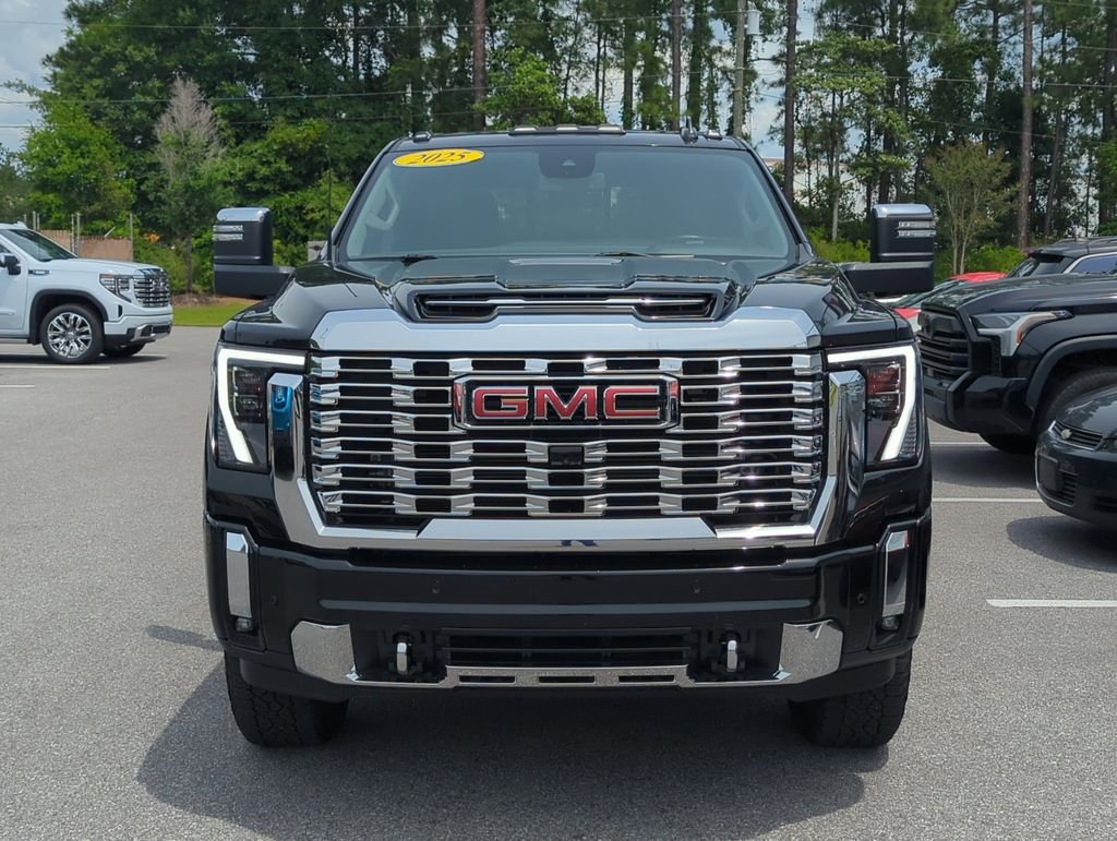 Used 2025 Black GMC Denali image 9