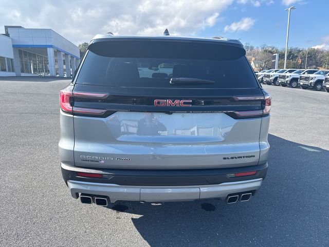 Used 2025 Silver GMC Elevation image 4