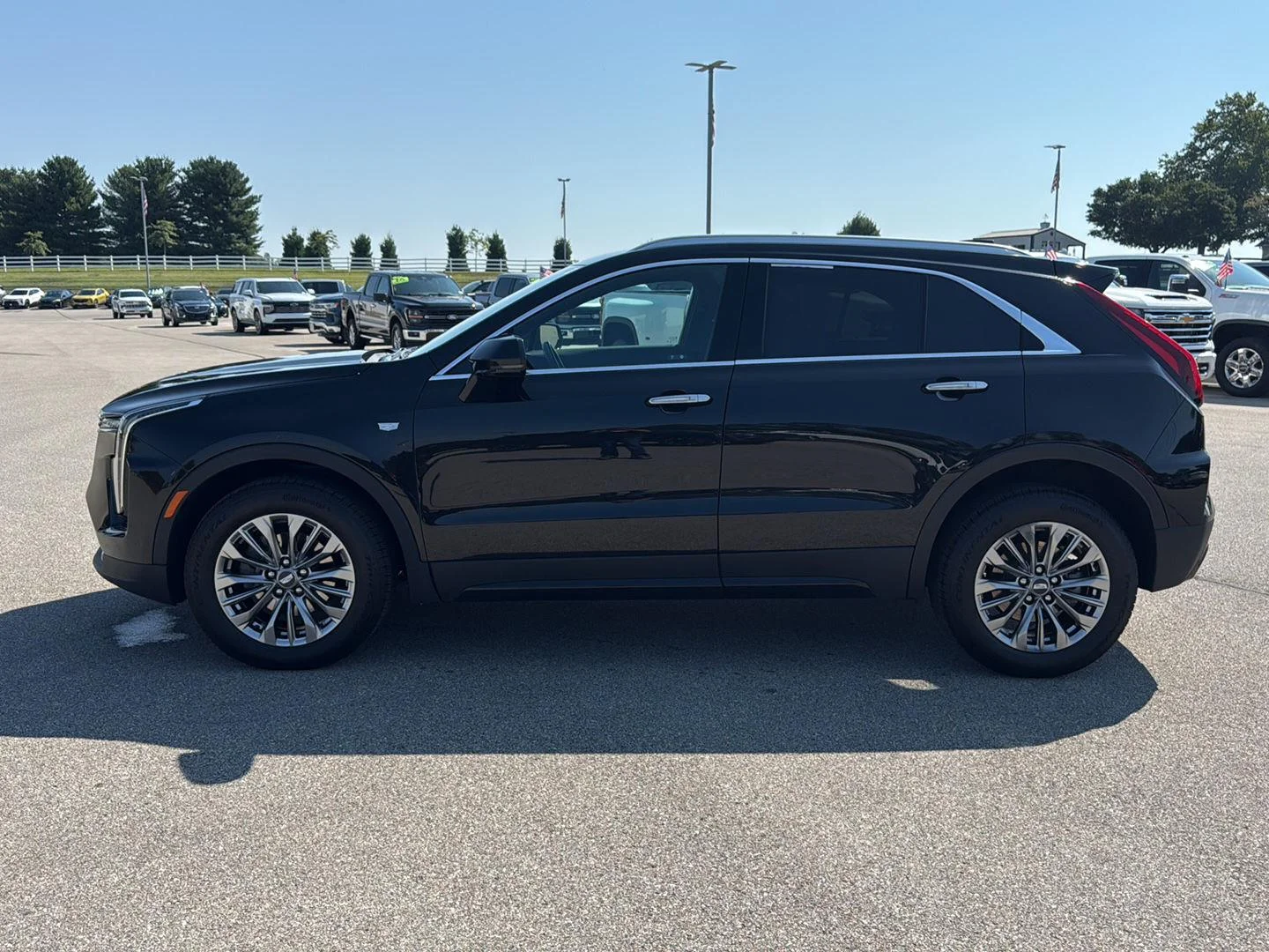 Used 2024 BLACK CADILLAC AWD 4DR PREMIUM LUXURY image 8