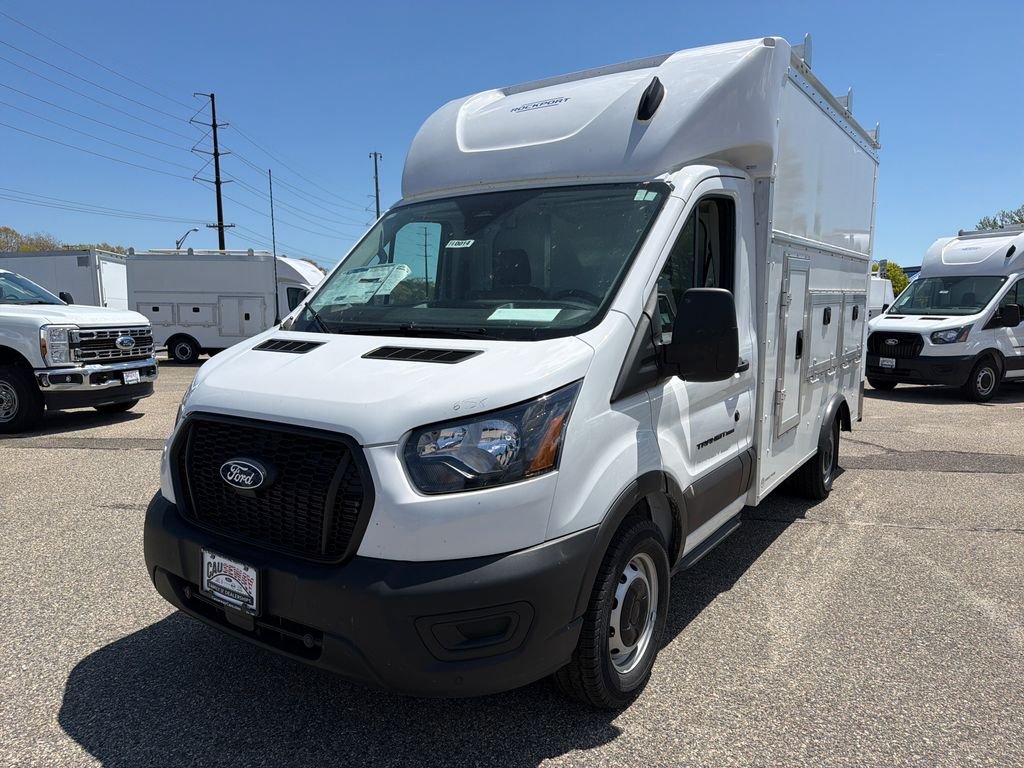New 2026 Oxford White Ford Cutaway image 3