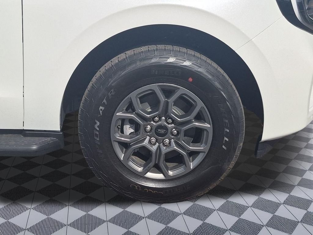 New 2027 Star White Metallic Tri-Coat Ford MAX Active image 68