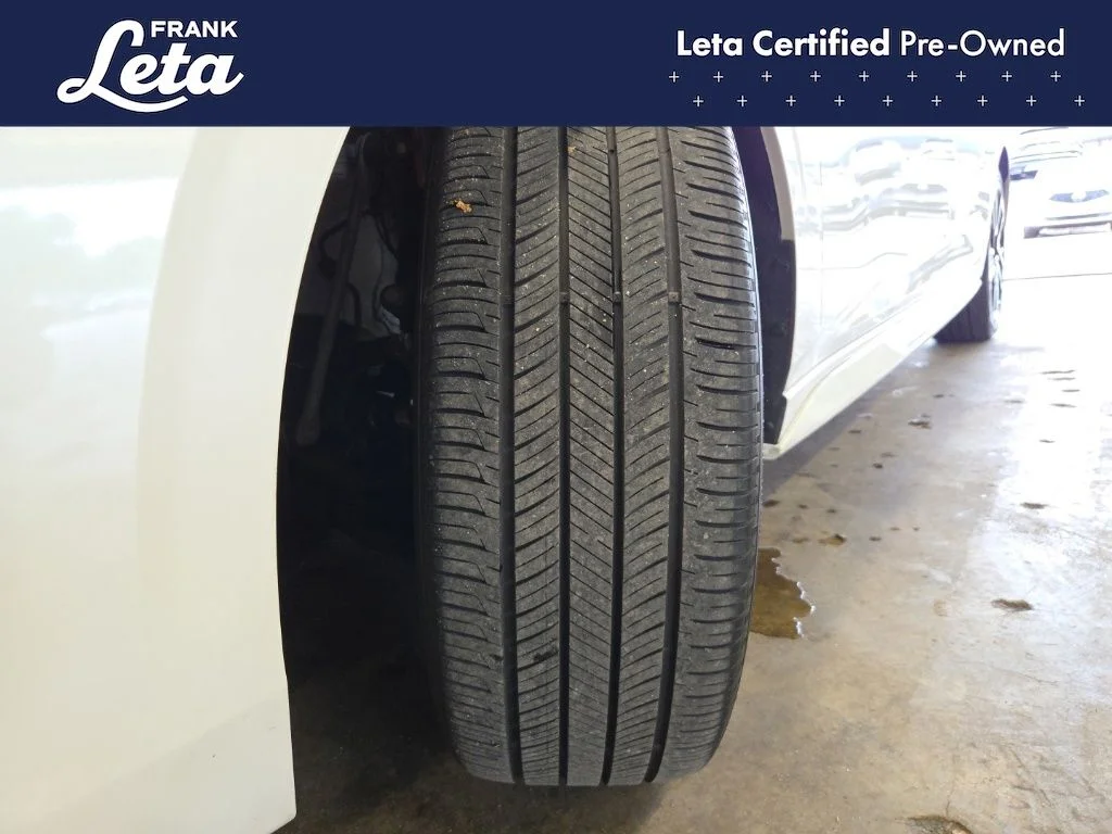 Used 2025 White Nissan SR image 25
