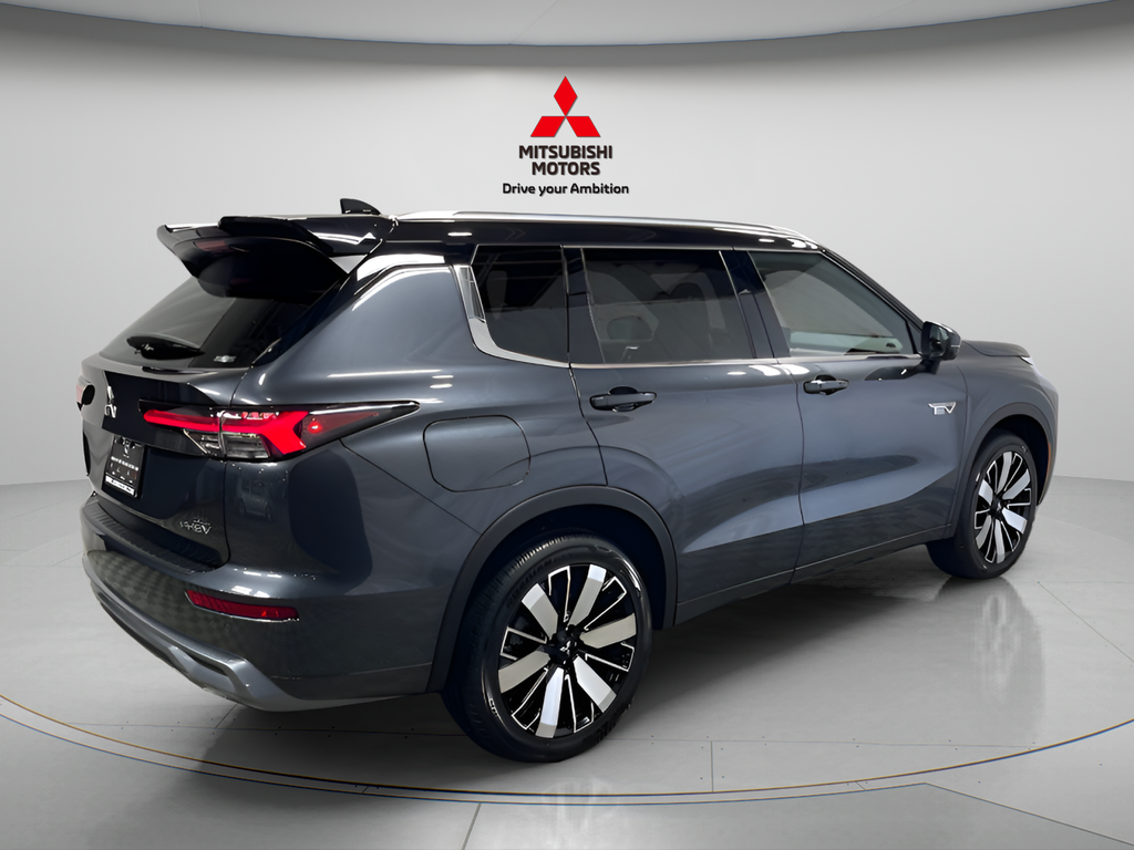 New 2026  Mitsubishi SEL image 3