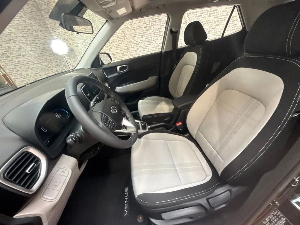 New 2026 Onyx Black Hyundai SEL image 24