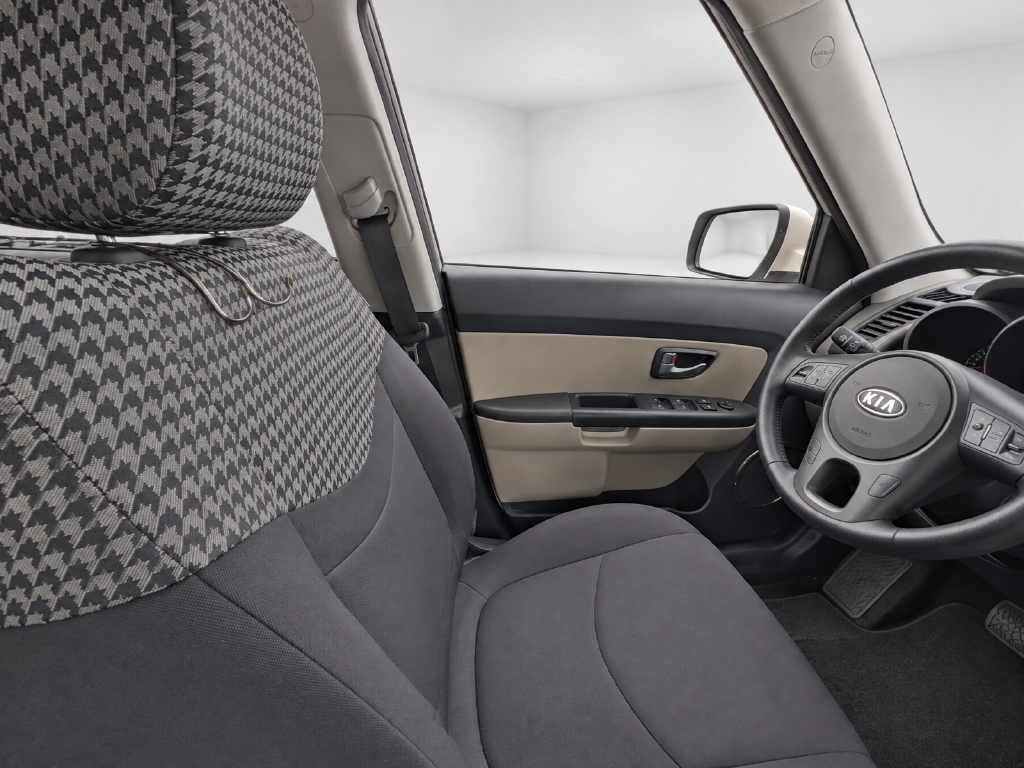 Used 2011 Beige Kia Exclaim image 11